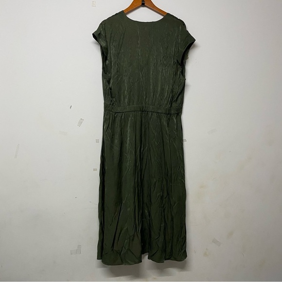 Banana Republic Shiny Twill Faux Wrap Midi Dress in Dark Umber Green XL - Picture 3 of 6